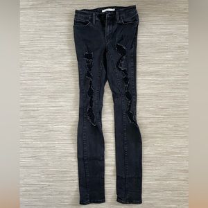 Levi’s 711 Black Skinny Jeans